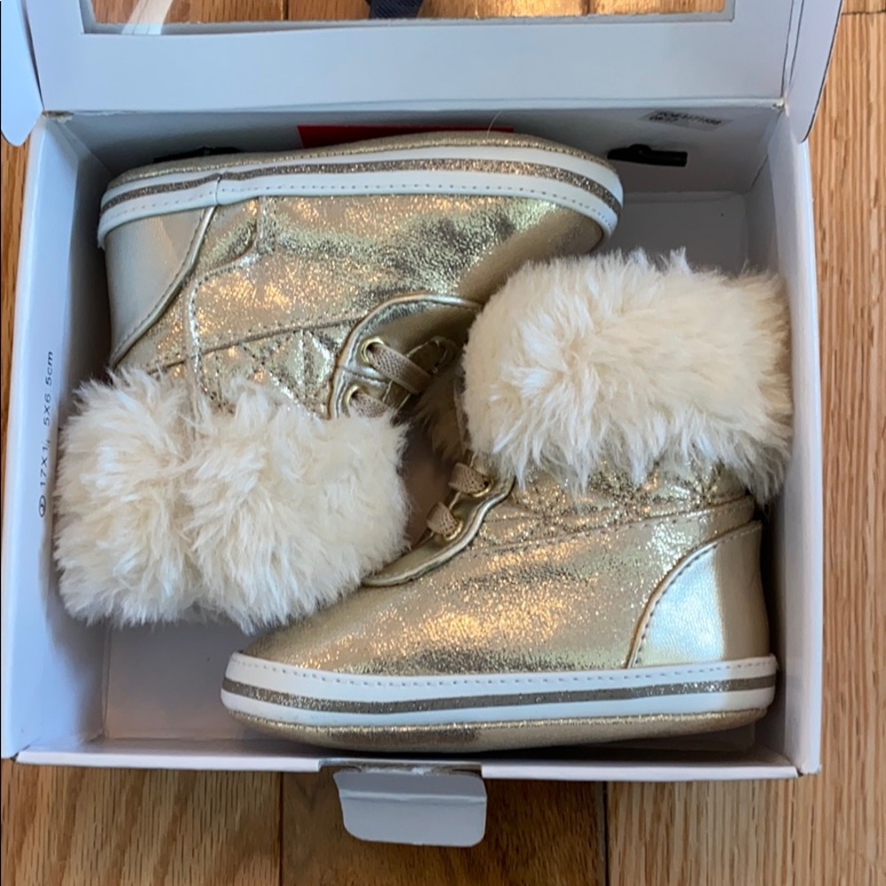 Aldo toddler shoes size 4 (9-12 months)